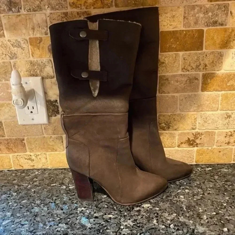 - Belle winter boots 7.5